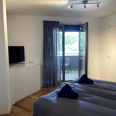 Apartment Modern With 2 Balconies *